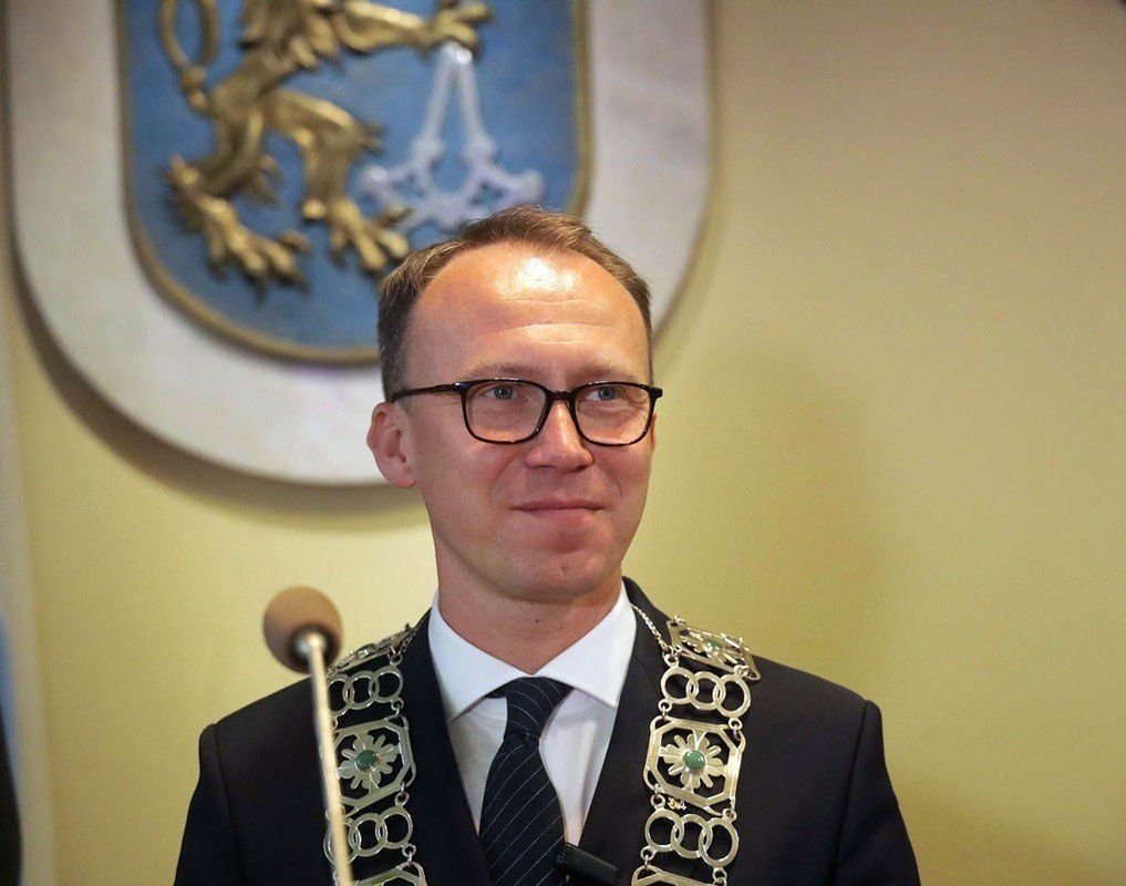 Legnica: Radni debatować będą o krzyżu i podwyżce dla prezydenta