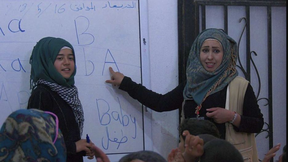 Dania chce nakazać zdjęcie hidżabu uczennicom szkół podstawowych