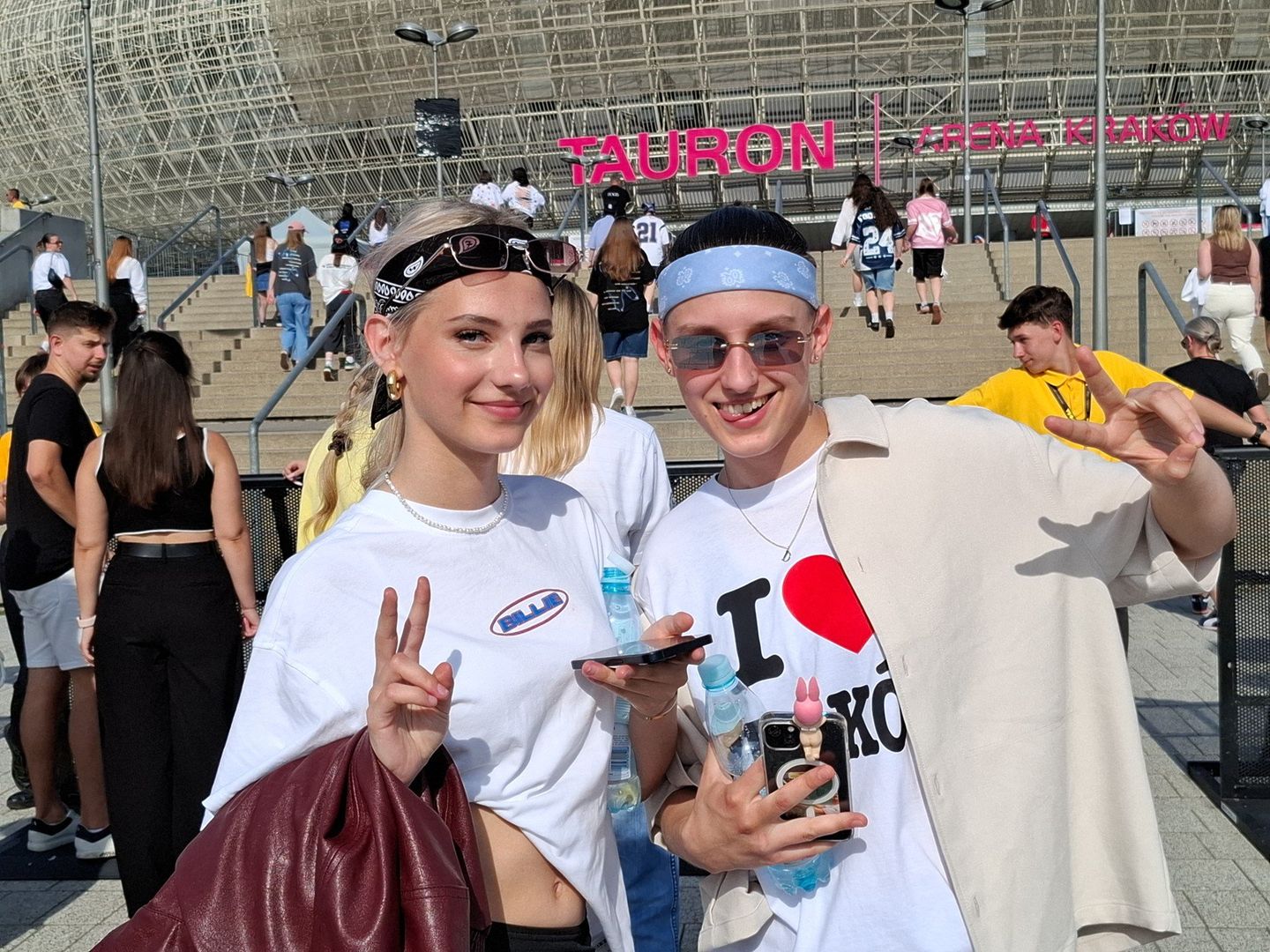 Tłumy fanów BIllie EIlish pod Tauron Areną