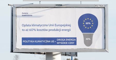 12 milionów na kampanię przeciw UE. "Chłopaki wymyślili sobie tak: okłamiemy głupi naród"