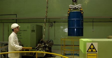 "Ciemny ślad na chłodni". Rosja o ataku na elektrownię atomową