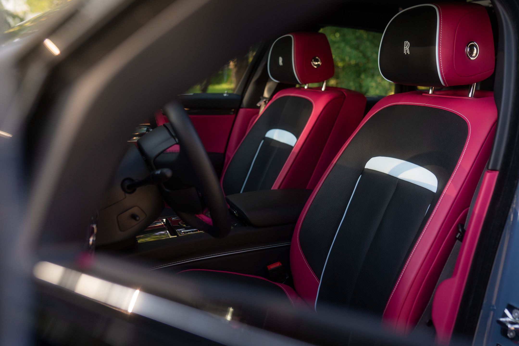 Rolls-Royce Ghost serii II Black Badge (2025)