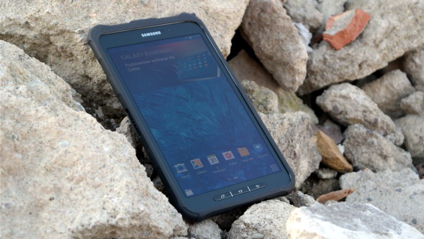 Galaxy Tab Active - sprawdzamy wytrzymałość pancernego tabletu Samsunga [wideo] 1