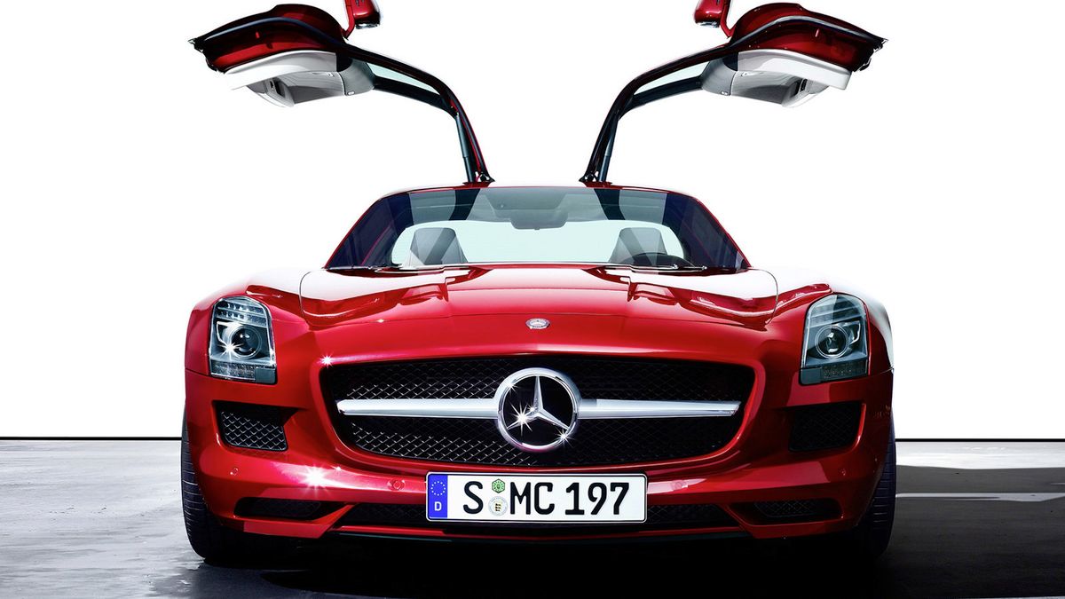 Mercedes-Benz SLS AMG