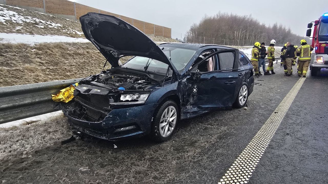 Chlebowo: Wypadek na trasie S11 w okolicach Chlebowa. Pas jezdni w kierunku Bobolic jest zamknięty