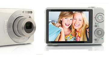 Practica: 3 nowe kompakty na wakacje 1