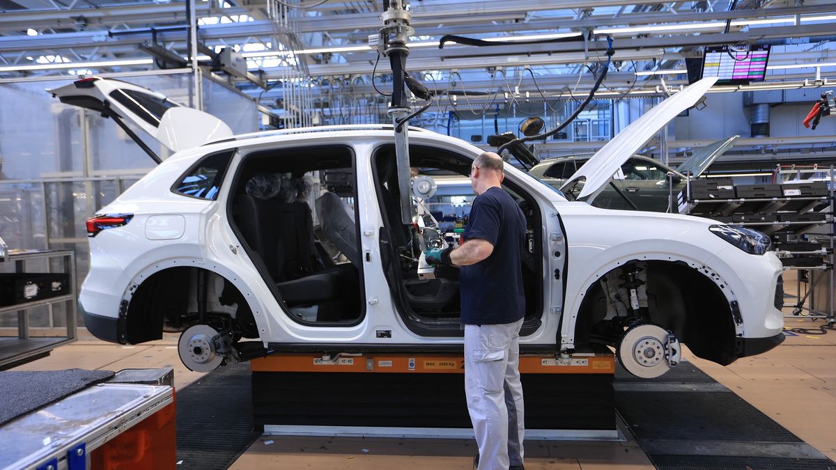 Na zdjęciu fabryka Volkswagena w Wolfsburgu