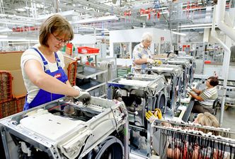 Masowo uciekają z Niemiec. Mają jeden kierunek: Polska