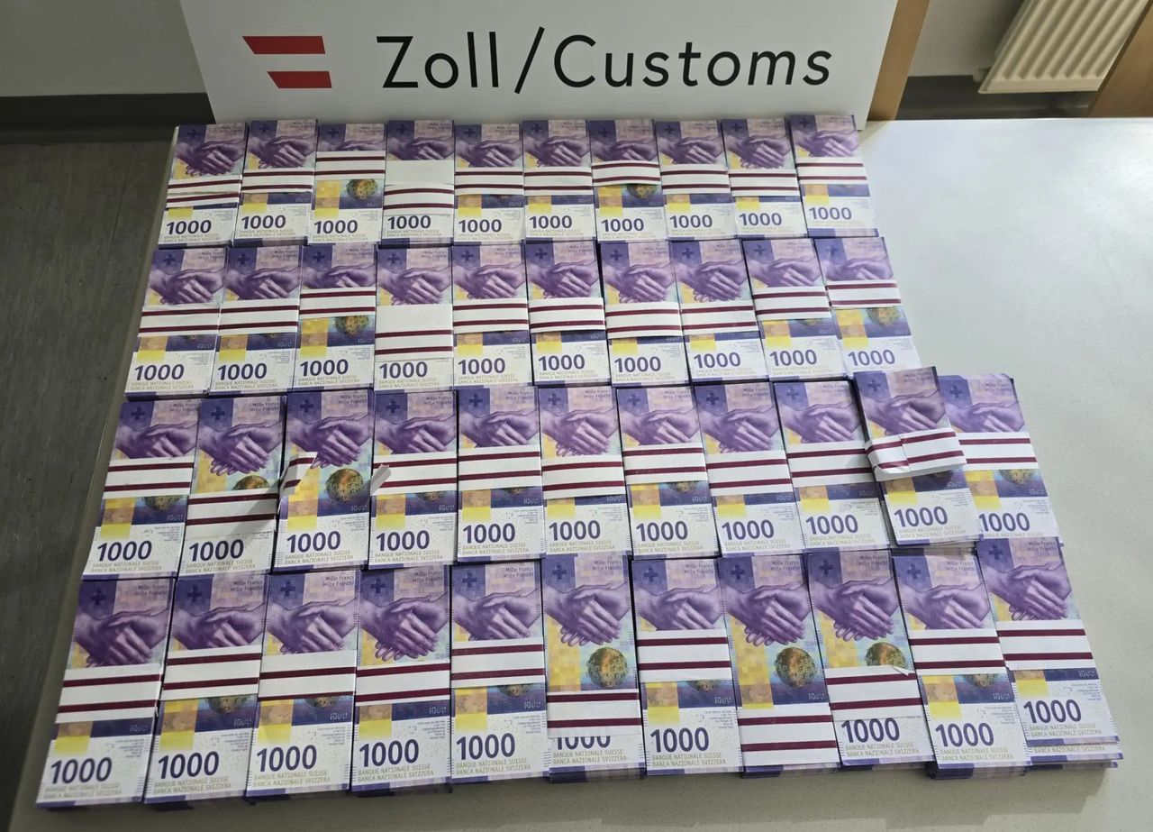 1,2 mld euro w fałszywych banknotach. Trop prowadzi do Chin