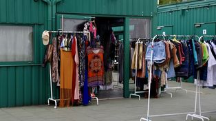 Warszawa: Vintage Market na Nowym Bazarze Różyckiego. "Tu kupisz niemal wszystko za grosze"