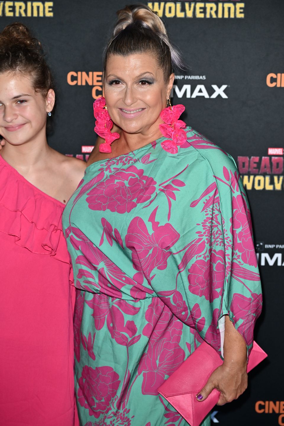 Katarzyna Skrzynecka z rodziną na premierze filmu