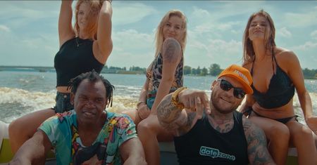 Pamiętasz kultowy hit "It's My Life"? Popek i Dr Alban nagrali jego nową wersję