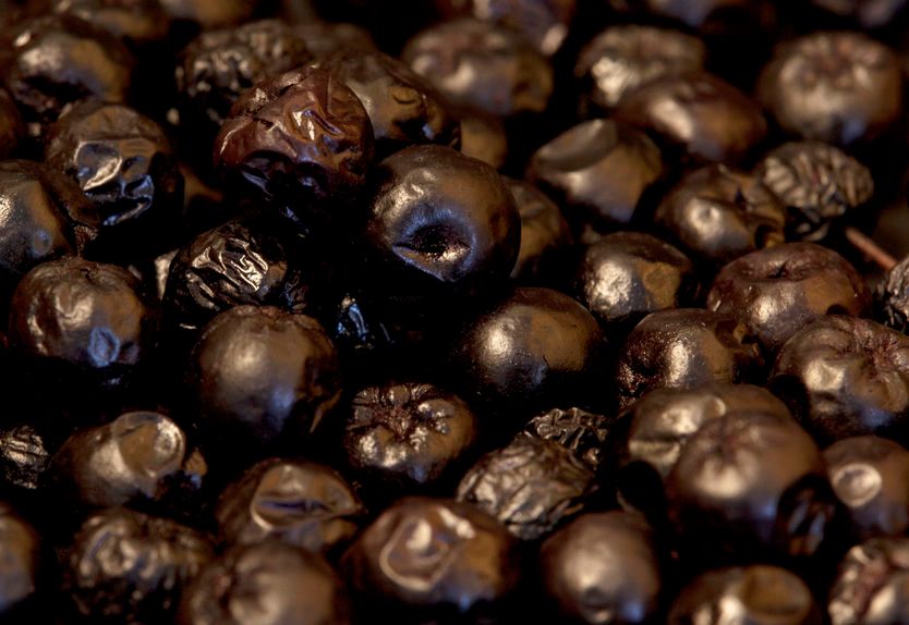 Sok z aronii - skład i właściwości zdrowotne. Przepis na sok z aronii