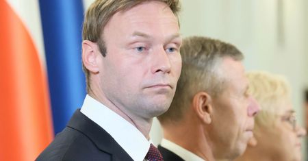 Prezydencki minister drwi z odwołania Jacka Kurskiego