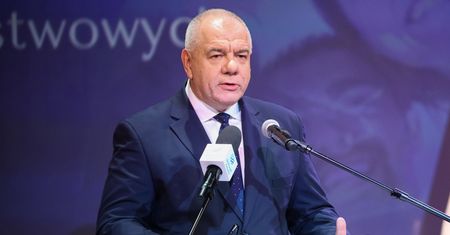 Okrutny żart na antenie TVN. Zakpili z Sasina