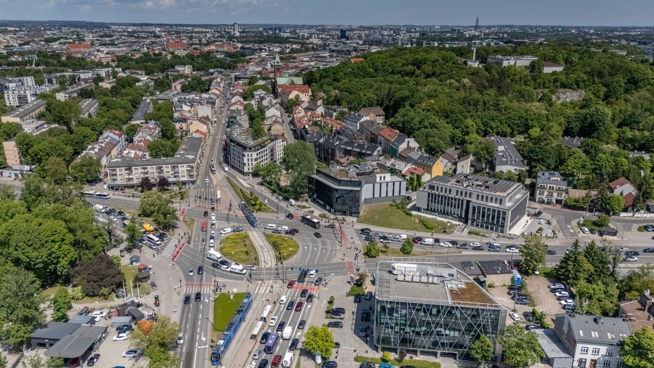 Kraków: Rondo Matecznego. Kiedyś ruiny, dziś chaos budowlany