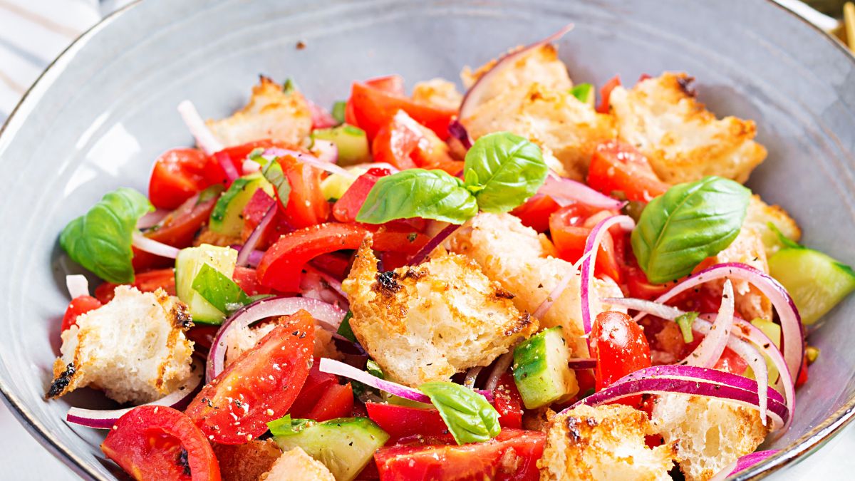 Panzanella to przysmak z Toskanii 