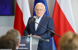 "Już dawno powinno być wprowadzone". Leszek Miller o euro w Polsce