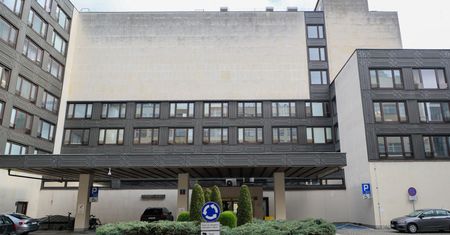 Sejm wyda 1,3 mln zł na pokoje posłów. "Pudrowanie trupa"