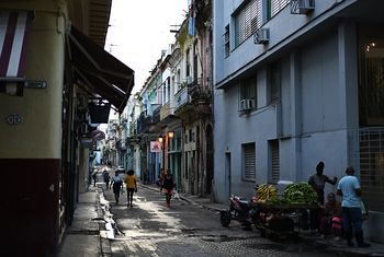 Zawieszają loty na rajską wyspę. Pilny apel polskiej ambasady