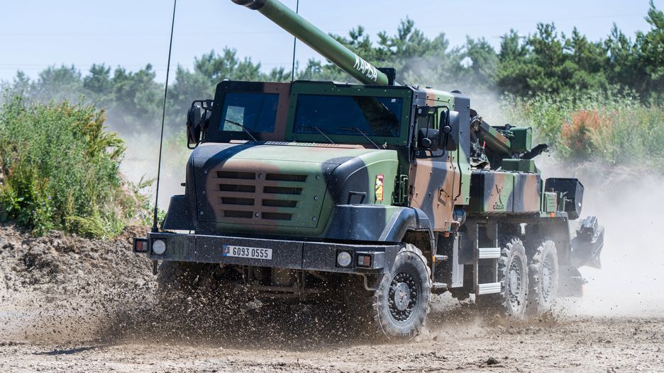 A French Army 'CAESAR' self-propelled howitzer performs maneuvers during a tactical demonstration at the Eurosatory defense and security trade fair in Paris, France, on Sunday, June 12, 2022. The bi-annual exhibition at the Villepinte Exhibition Center runs through June 17. Photographer: Nathan Laine/Bloomberg via Getty Images