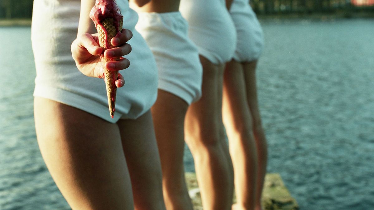 Dziewczyny na tych zdjęciach są w interesujący sposób inne 1