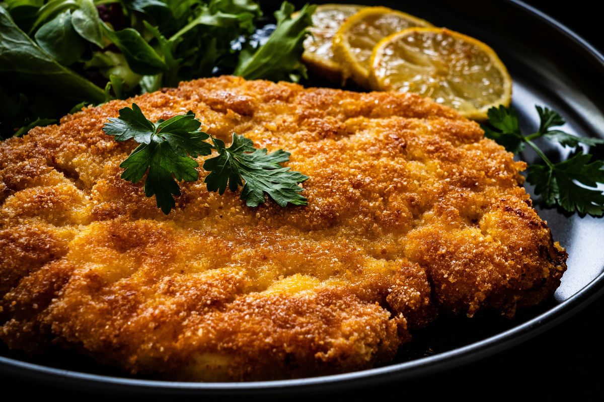 Na obiad robię kotlety schabowe po kaszubsku. Mała zmiana w panierce, a duża różnica w smaku