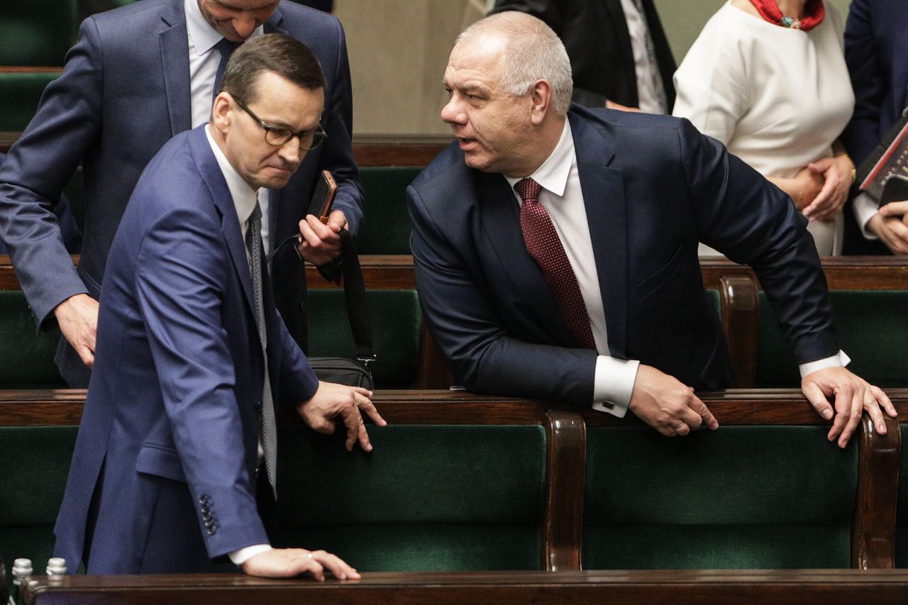 Premier Mateusz Morawiecki i minister aktywów państwowych Jacek Sasin