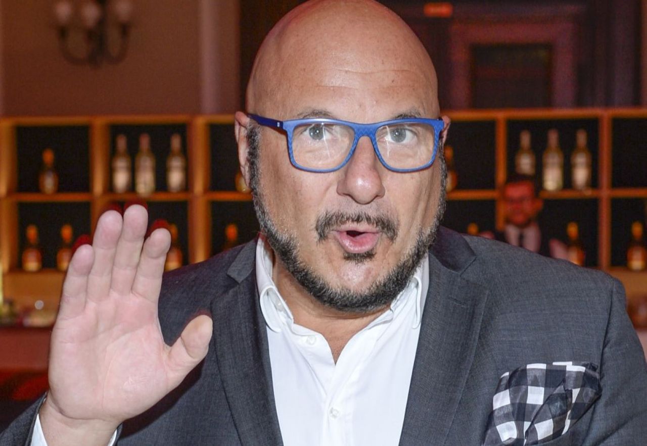 Piotr Gąsowski był prowadzącym program "Twoja twarz brzmi znajomo"