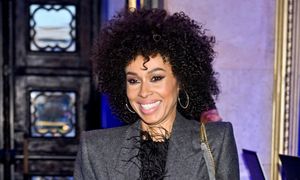 Omenaa Mensah WYPROSTOWAŁA WŁOSY! "Dziś bez afro" (FOTO)