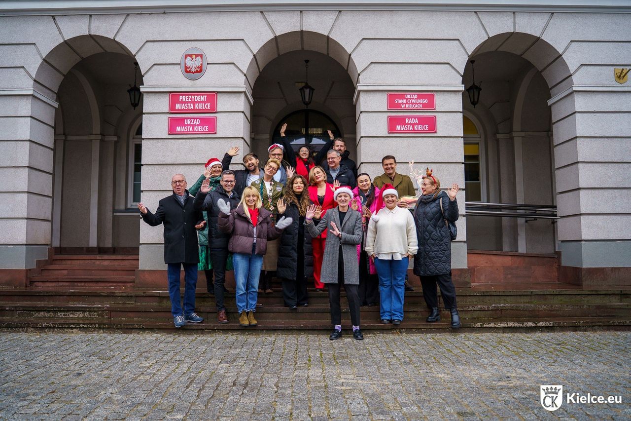 Kielce: Magiczny Grudzień. Będą Orszak Świętego Mikołaja, jarmark, koło widokowe, ciężarówka Coca-Coli. Co jeszcze?