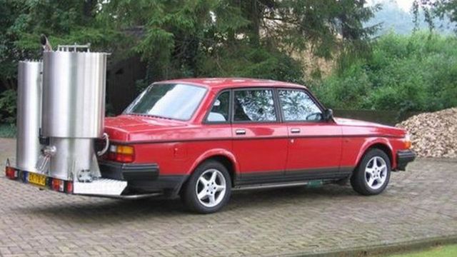 25 zadziwiających samochodów zasilanych... drewnem 1