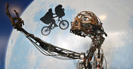 Szkielet kultowego E.T. sprzedany za 2,5 mln dol. 40 lat po premierze filmu