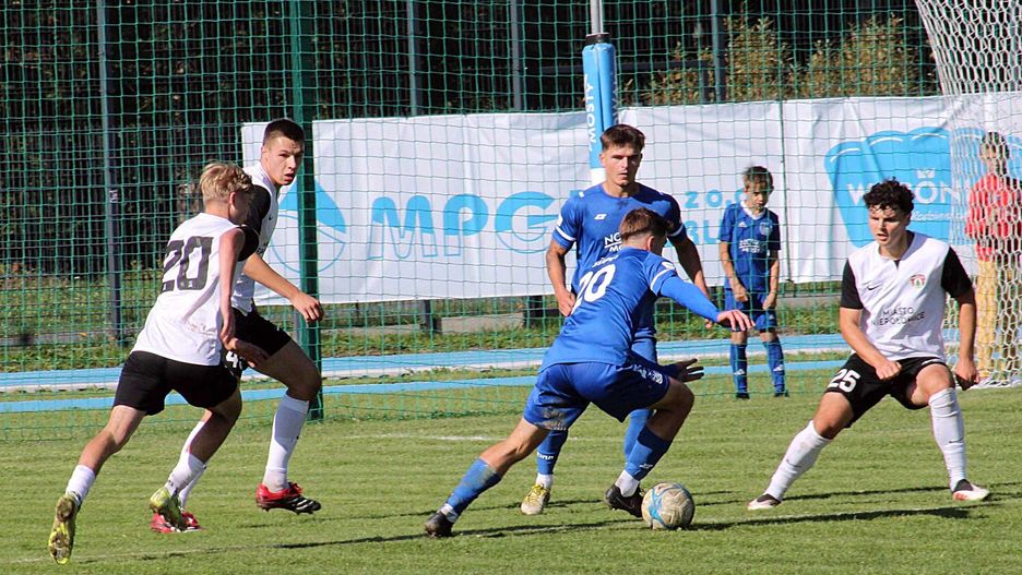 Glinik Gorlice - Puszcza II Niepołomice 1:2