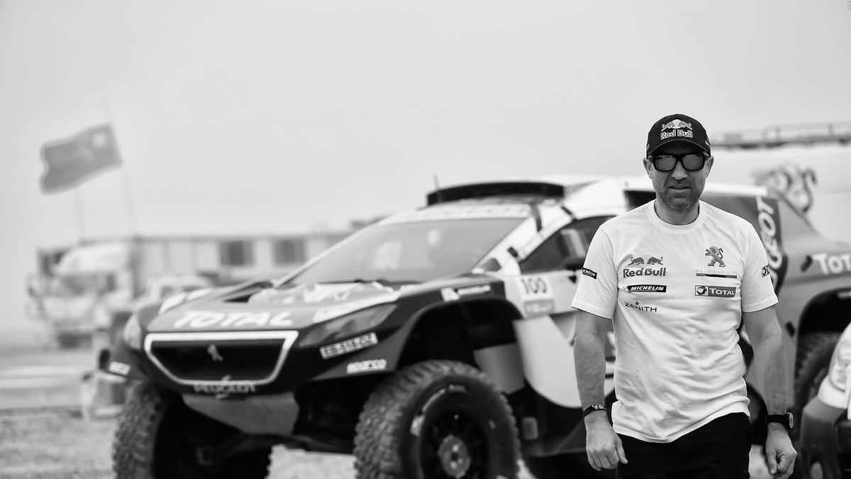 Stéphane Peterhansel wygrał swój dwunasty Dakar w tym roku i nie zamierza składać broni przed przyszłoroczną edycją. Ostatni sukces zawdzięcza m. in. pracy ekipy Peugeot Sport, która przygotowała znakomity wóz, niedający szans rywalom. To Peugeot 2008 DKR, który niebawem przejdzie do historii.