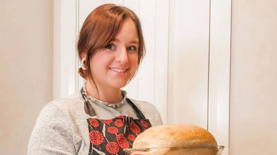 Madison ma 19 lat i uwielbia być "kurą domową"