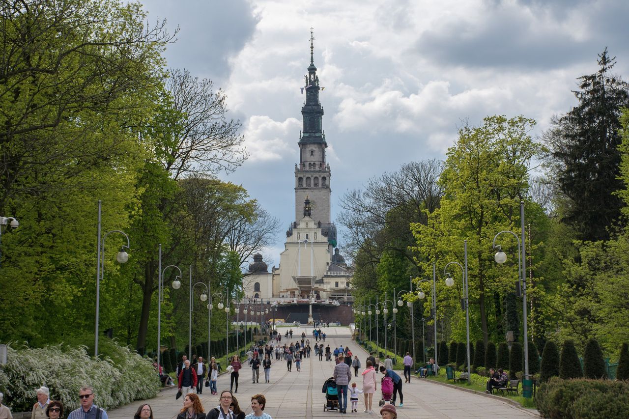 Limity wiernych na Jasnej Górze