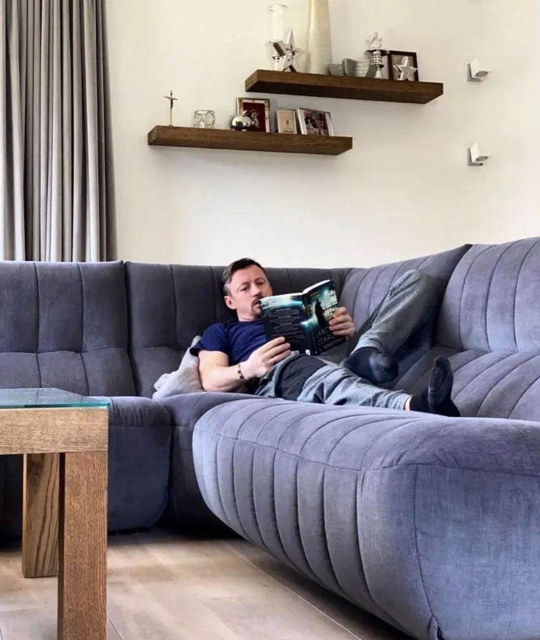 Adam Małysz w salonie