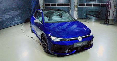 Premiera: Volkswagen Golf R — chce zejść ze sceny niepokonany