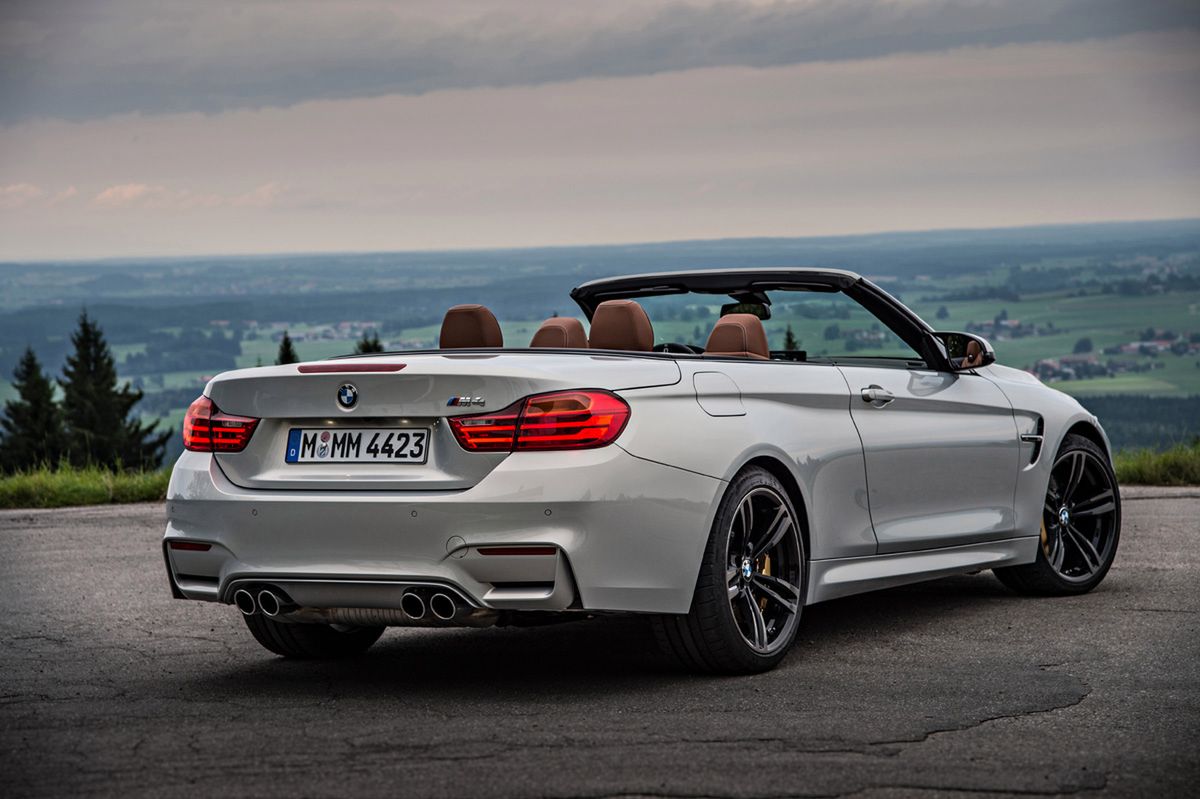 Ogromna galeria zdjęć z kabrioletem BMW M4 107