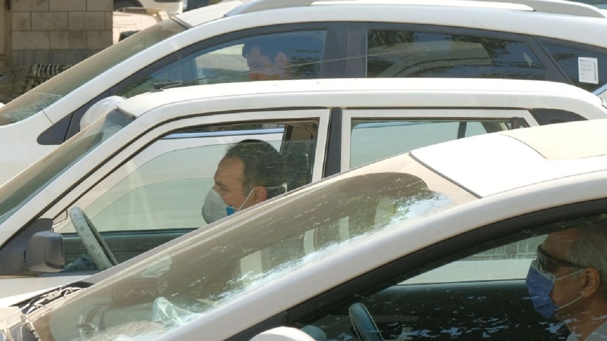 Maseczki w samochodzie - czy są obowiązkowe?