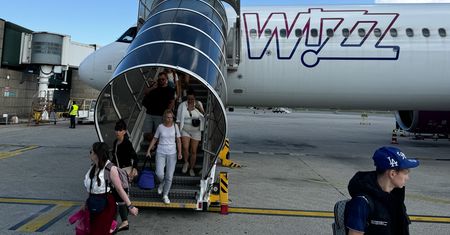 Wizz Air testuje klasę biznes i internet na pokładzie. Polacy w roli pionierów