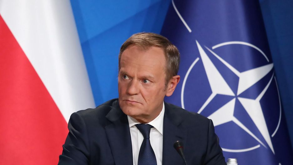 Donald Tusk o krajach, które chcą płacić Rosji. "Nadal są w strefie euro, czy w strefie rubla?"
