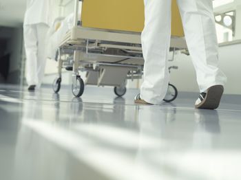 Zamiast na dializę, skierowali go do psychiatry. 29-letni Kacper zmarł