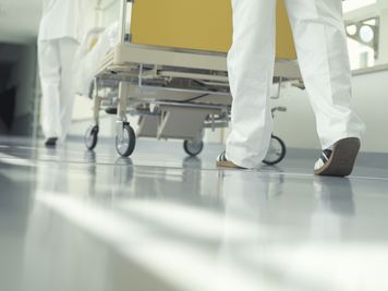 Zamiast na dializę, skierowali go do psychiatry. 29-letni Kacper zmarł