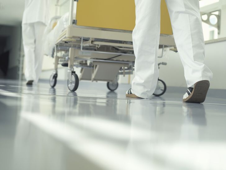 Zamiast na dializę, skierowali go do psychiatry. 29-letni Kacper zmarł