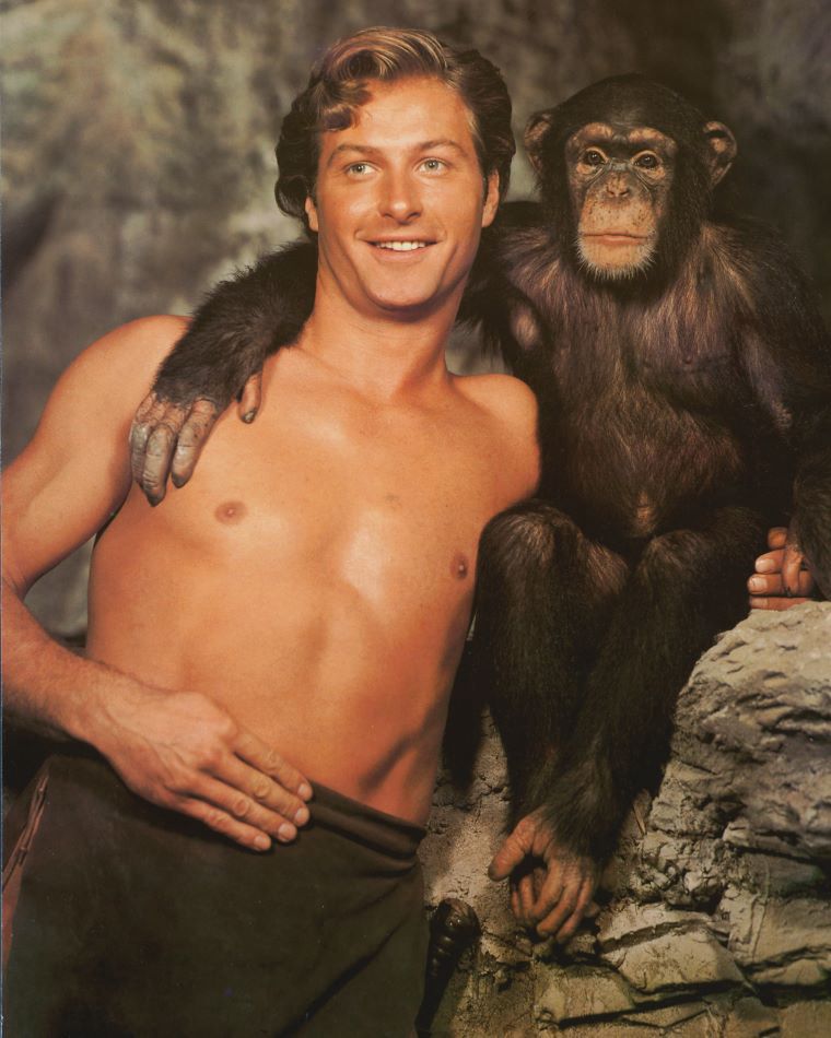 Lex Barker i filmowa małpa z filmu "Tarzan's Magic Fountain"