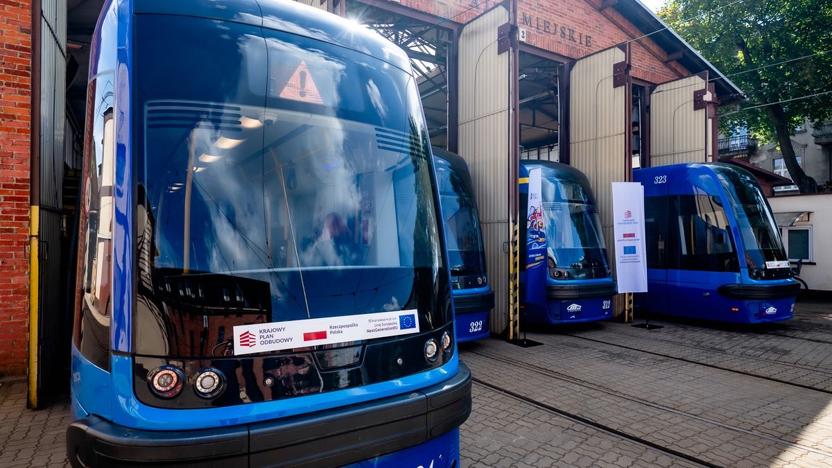 Tramwaje z PESY