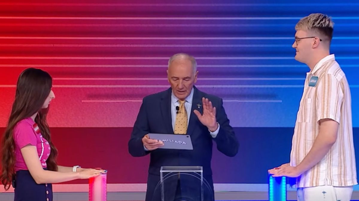 Karol Strasburger namawiał uczestników "Familiady" do odpowiedzi