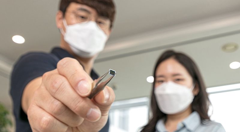 Magia fotograficznego marketingu. Samsung chwali się najmniejszą matrycą 50 Mpix 3